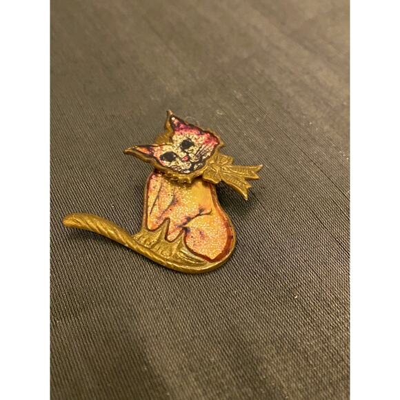 VTG Cat Booch Pin Badge w Moving Head Gold tone aluminum Glitter1.75 in. EUC - Picture 5 of 16